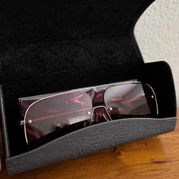 DIFF - Iconica Polarized Cynthia Sunglasses in Gold with Wine Gradient Lenses - Picture 12 of 12